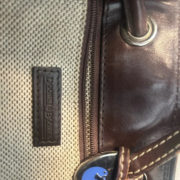 Dooney and Bourke pebble cinched drawstring leather purse vintage good condition - Picture 6 of 16